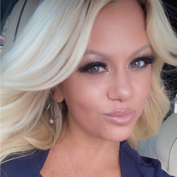 Meet your Posher, Sam - Picture 1 of 2